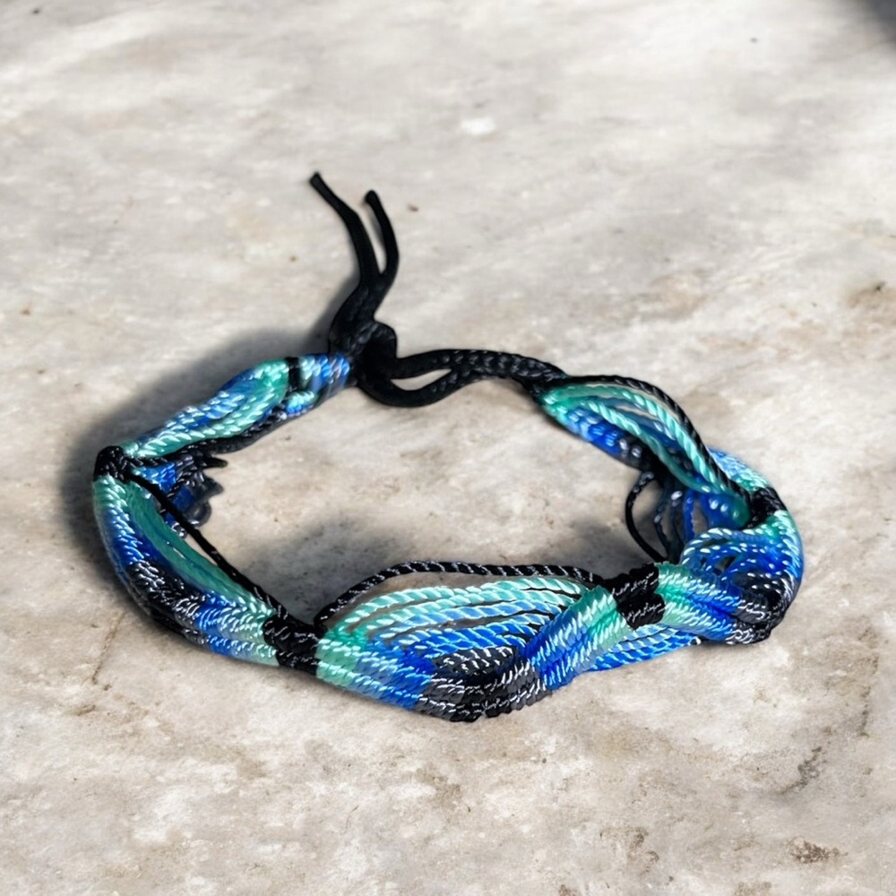 Unisex Adjustable Macramé Bracelet | Handmade Woven Bracelet | Artisan Jewelry
